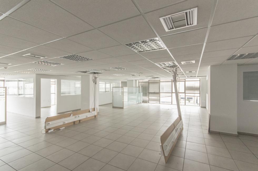 West Athens offices 1.000 sq.m for rent