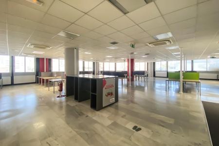 Piraeus, office 4,100 sq.m for rent