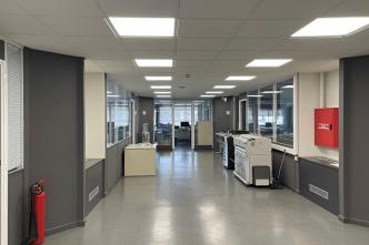 South Athens offices 2,330 sq.m for rent