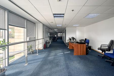 Kifissia, offices 1,582 sq.m for rent