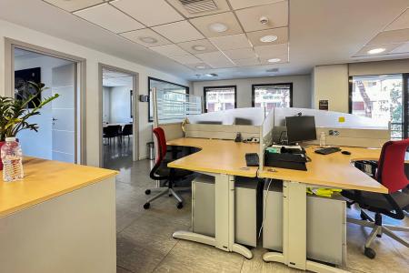 Chalandri, offices 303 sq.m for rent