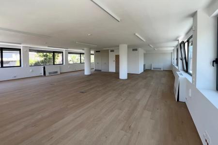 Chalandri, office building 1,100 sq.m for rent
