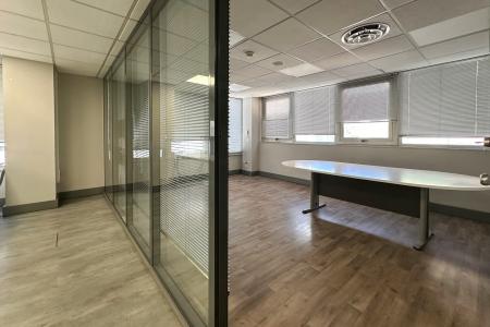 Kallithea, offices 1,322 sq.m for rent