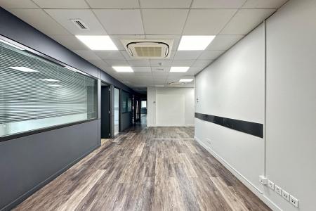 Chalandri, offices 613 sq.m for rent