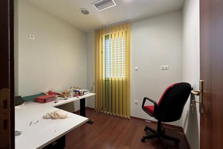 Athens center, office building 640 sq.m for rent