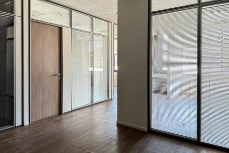 Marousi  office space 1,000 sq.m. for lease