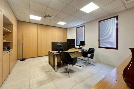 South Athens Alimos, offices 1,050 sq.m for rent