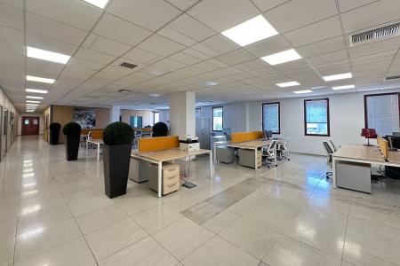 South Athens Alimos, offices 1,050 sq.m for rent