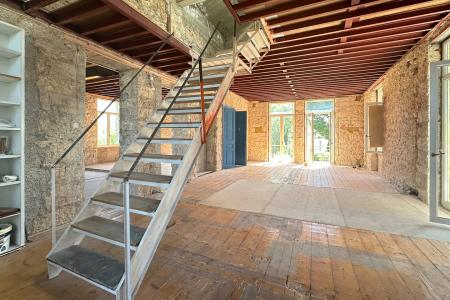 Kifissia stand alone building 793 sq.m for lease