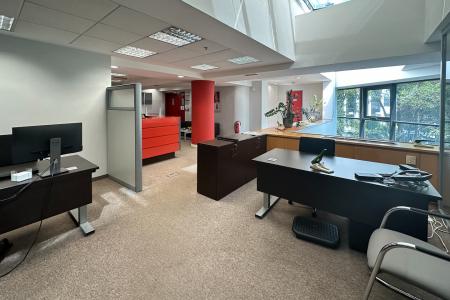 North Athens office space 889 sq.m for rent