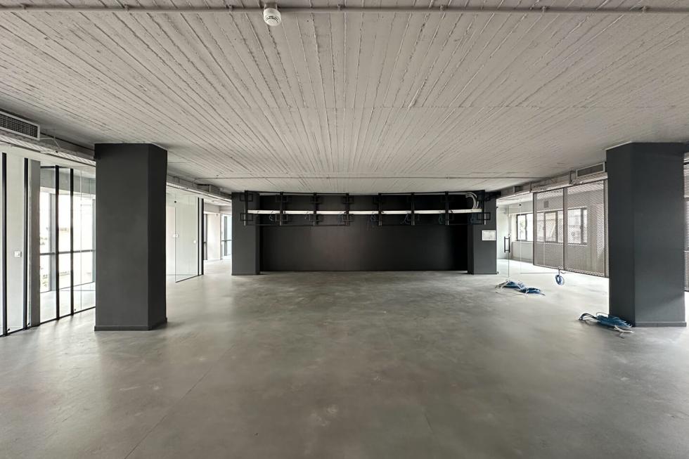 Athens center office spaces totaling 774 sq.m. for lease