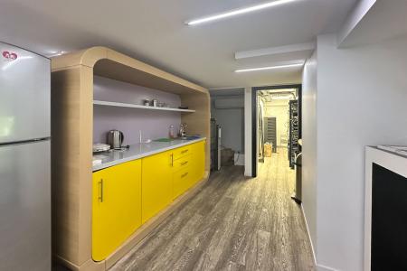 Marousi ground floor office space of 762 sq.m.  for rent
