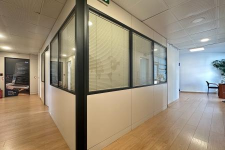 Offices 330 sqm for rent, North Athens