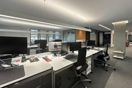 Marousi, 500 sq.m.  office on the 2nd floor available for rent