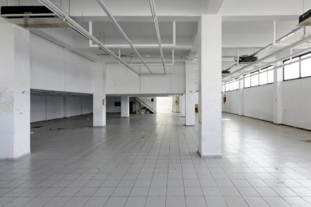 West Athens building 1.100 sqm  for rent