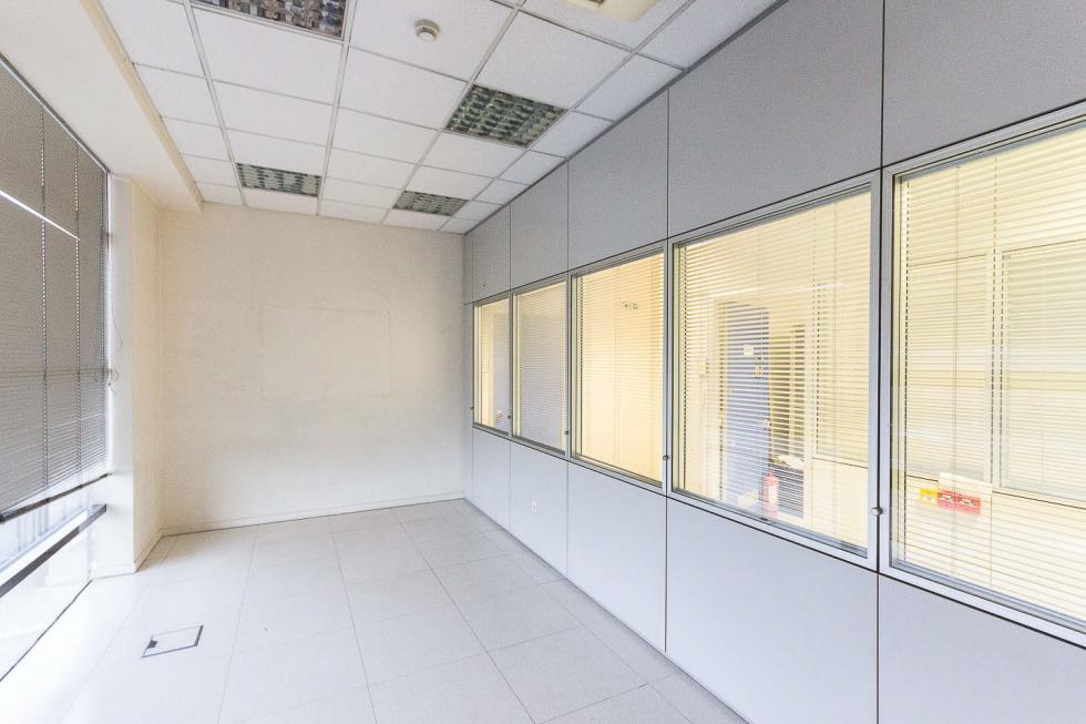 West Athens commercial building 1.800 sq.m for sale