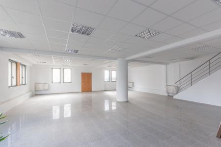 West Athens commercial building 940 sq.m for rent