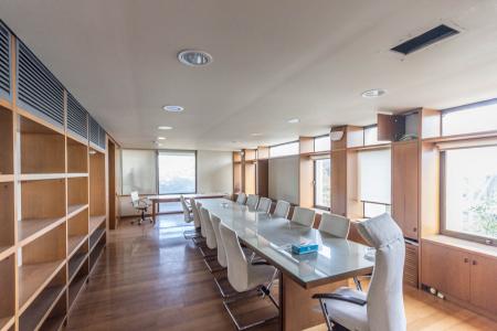 North Athens offices building 2.500 sqm for sale
