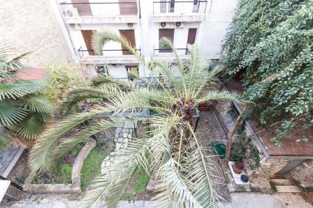 Athens, building 540 for rent