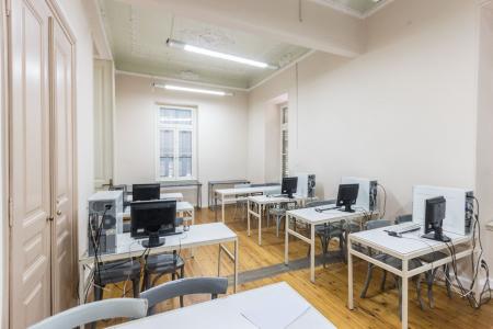Athens, building 540 for rent