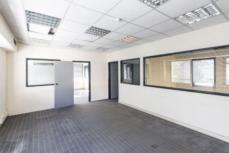 North Athens office building 1.000 sq.m., for rent