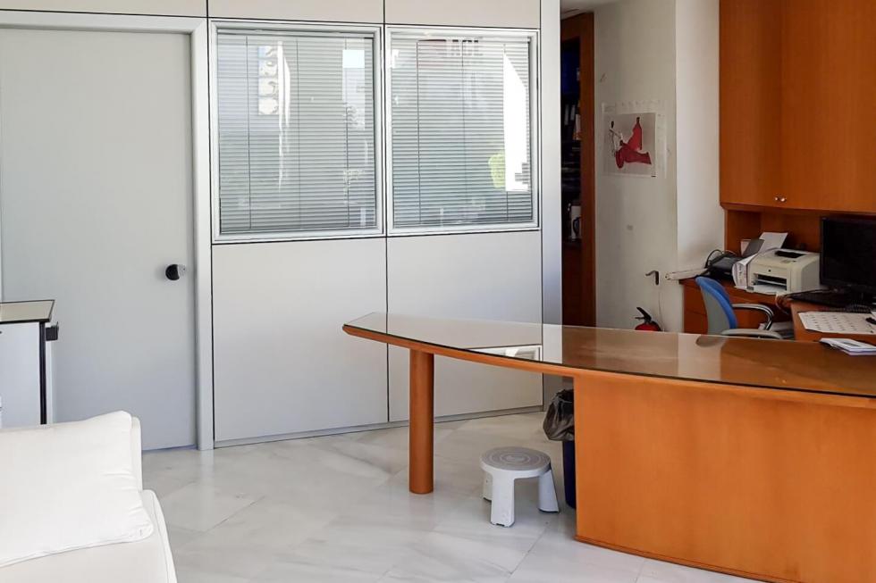 North Athens building 1.103 sq.m for rent