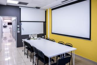 West Athens commercial space 1.016 sq.m for rent