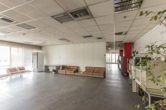 West Athens office space 1.500 sq.m for rent