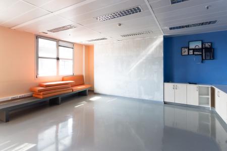 South Athens office 2.430 sq.m for rent