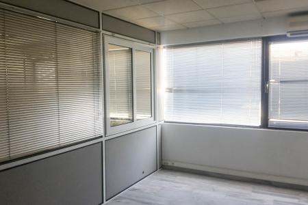 West Athens office building 975 sq.m for sale