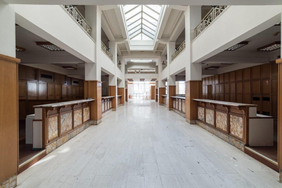 Office spaces 3.800 sq.m for rent, Piraeus