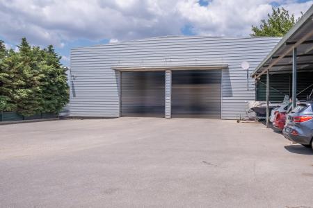 Commercial building 1.550 sq.m for rent, Kifisia