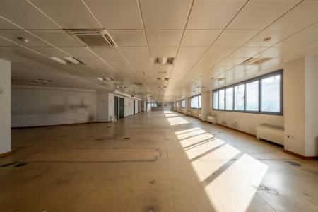 Commercial building of 14.790 sq.m for rent, Athens