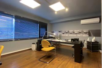 Commercial building 1.260 sq.m in Eastern Attica, for rent