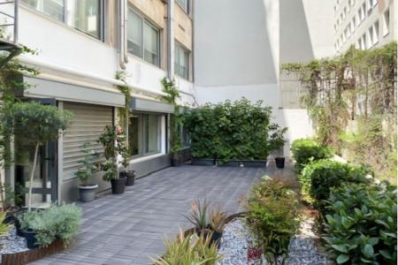 Office of 701 sq.m in the center of Athens for rent