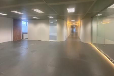 North Athens office 2,037 sq.m for rent