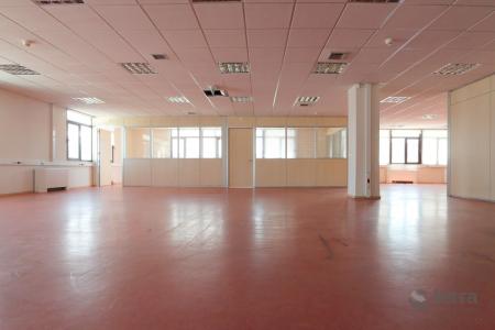 Kifisia, building and warehouse 2,650 sq.m for sale