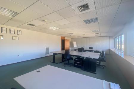 Kifissia, office building 1,928 sq.m for rent