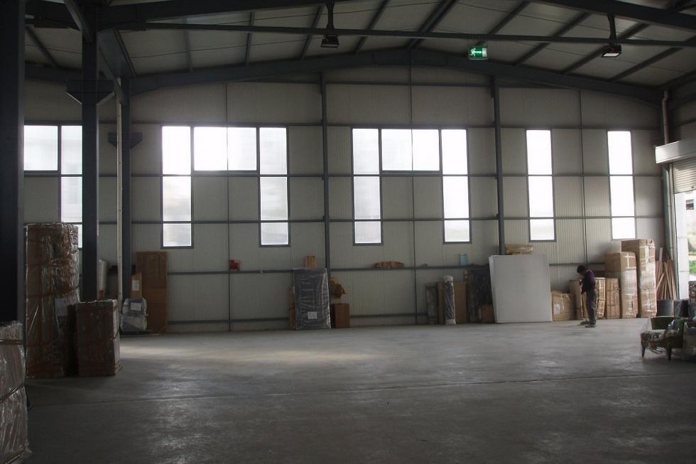 East Attica commercial warehouse 1.400 sqm for rent