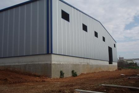 East Attica industrial warehouse 1.300 sqm to let