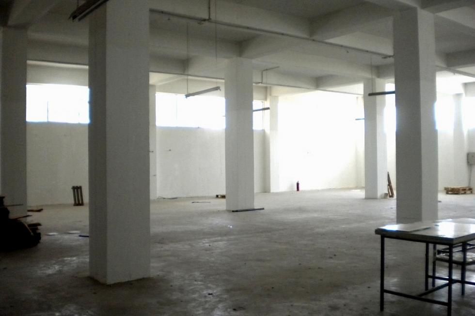 East Attica industrial building 1.800 sqm to let