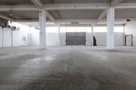 West Athens, warehouse 800 sqm to let