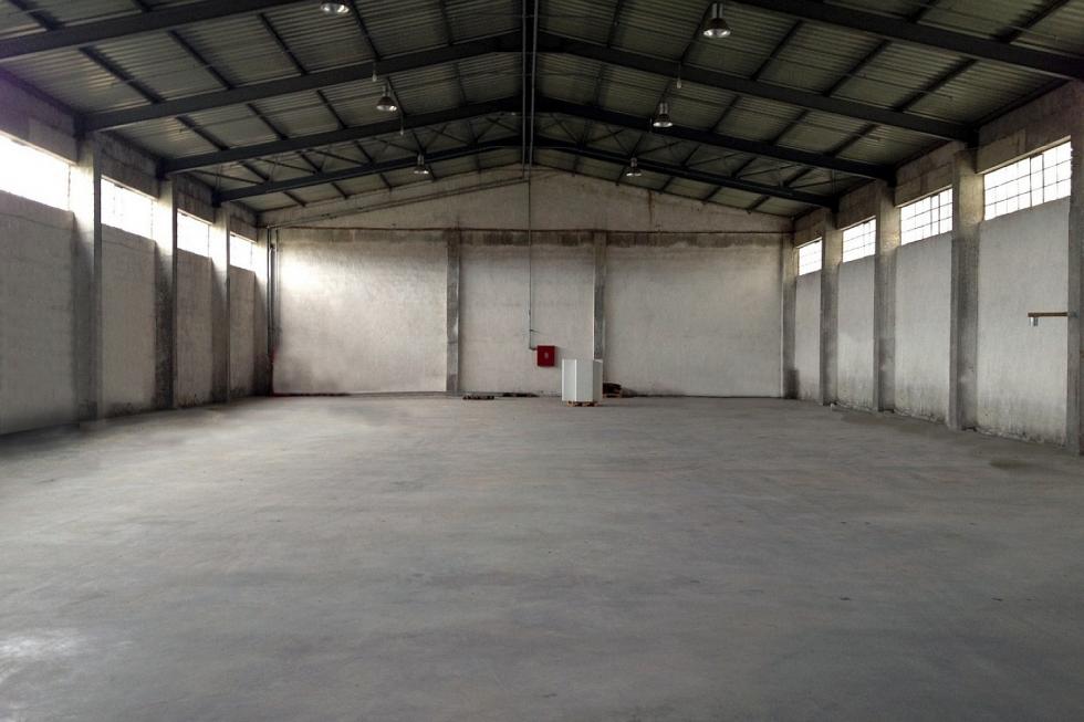 West Attica commercial warehouse 1.750 sqm for rent