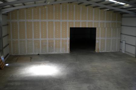 West Athens warehouse 990 sq.m to let
