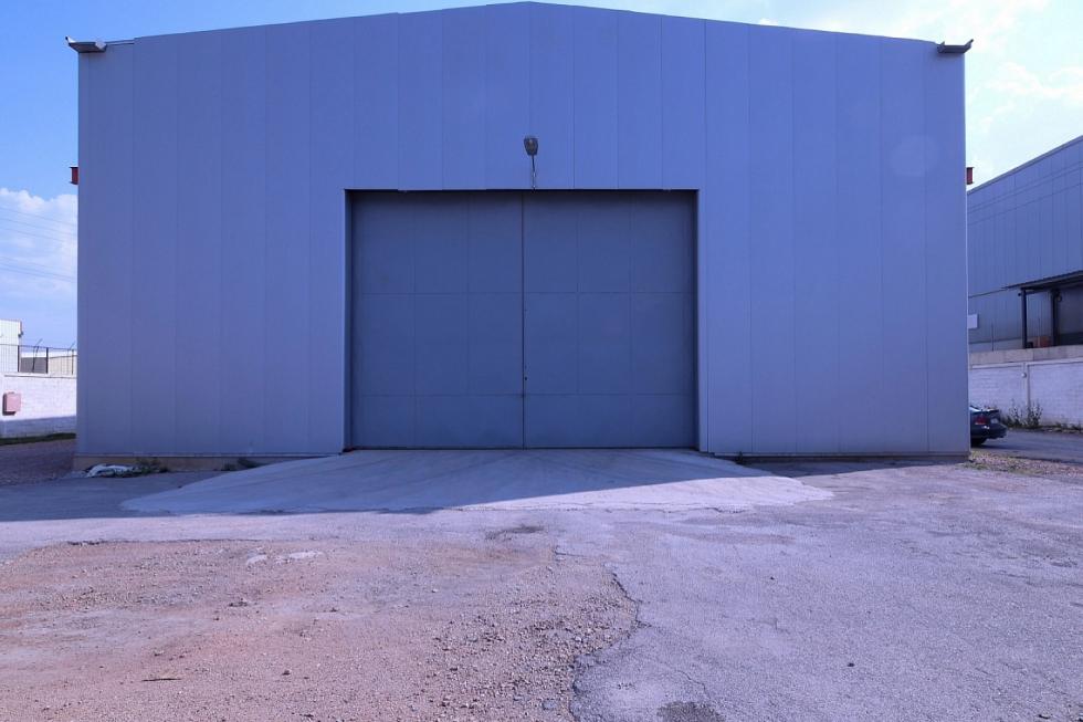 West Attica industrial property 2.000 sqm for rent