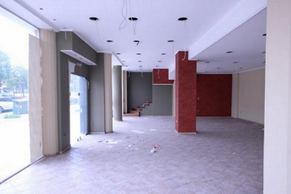 Peristeri, retail 410 sq.m for rent