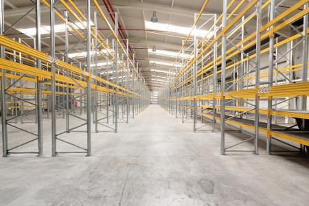 West Attica warehouse 2.700 sq.m for rent