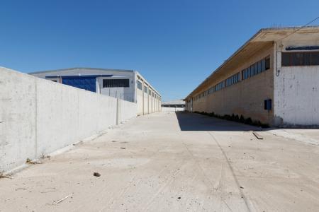 West Attica warehouse 2.000 sq.m for rent