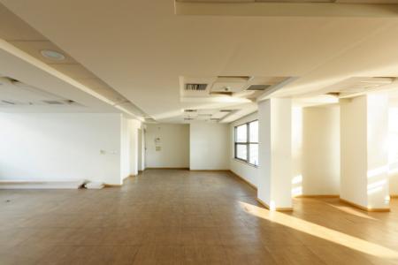 Piraeus commercial building 2.200 sq.m for rent