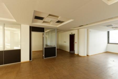 Piraeus commercial building 2.200 sq.m for rent